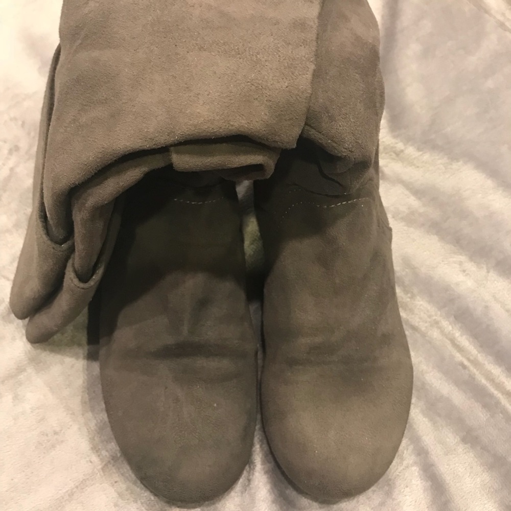 Gray slouch boots